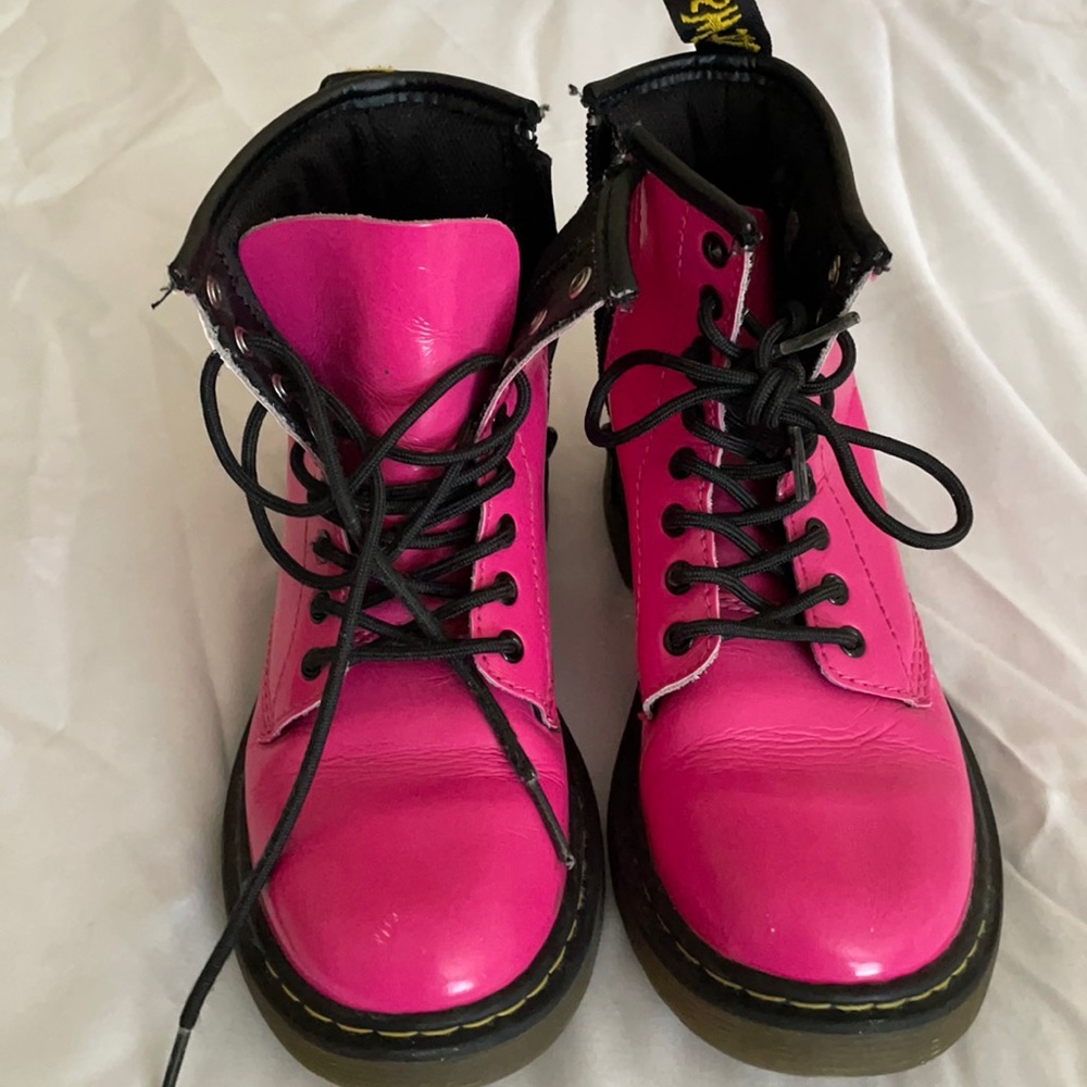 Dr. Marten, size 1, hot pink/black